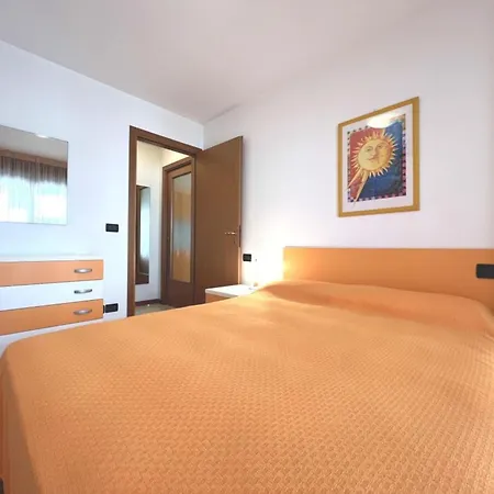 Sweet Retreat In A Great Area With Parking Apartment *